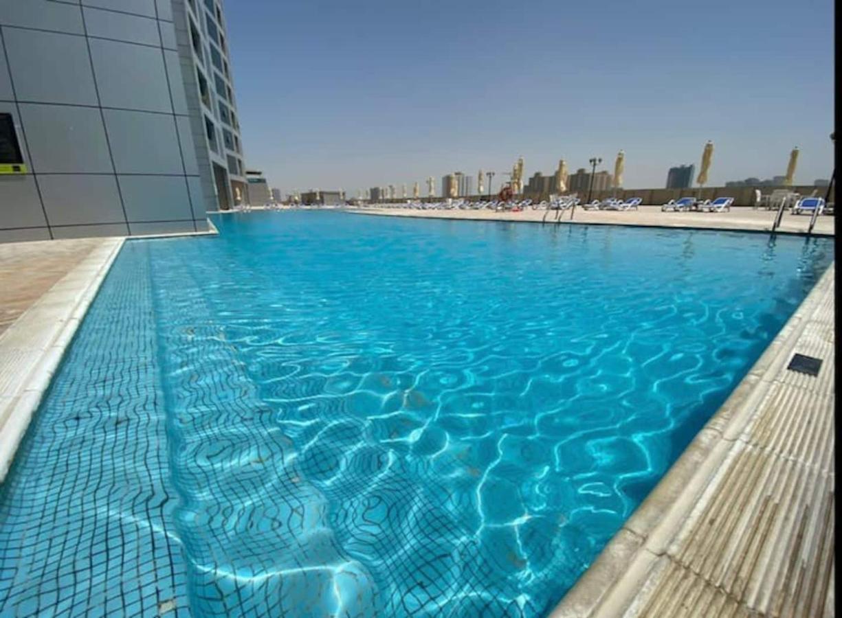 2 Bedroom Luxury Beach Apartment With Full Seaview Ajman Eksteriør bilde